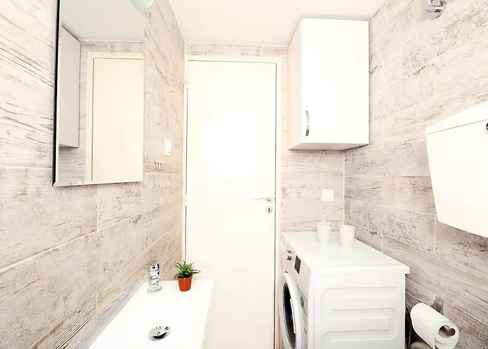 Katie's Blue House * Volos