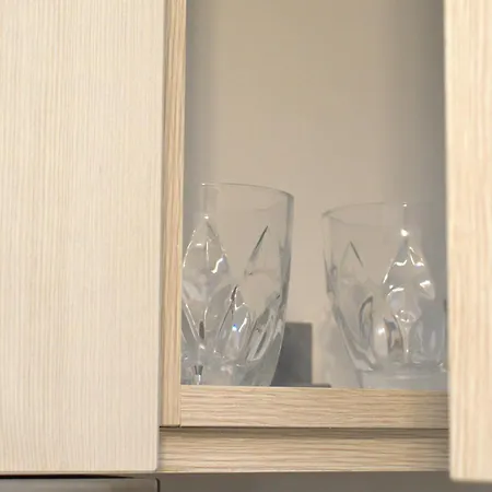 Katie's Blue House فولوس