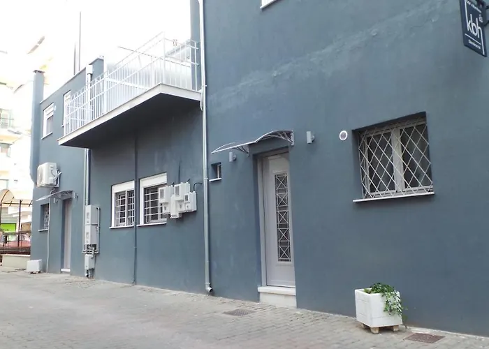 Katie's Blue House Apartment *