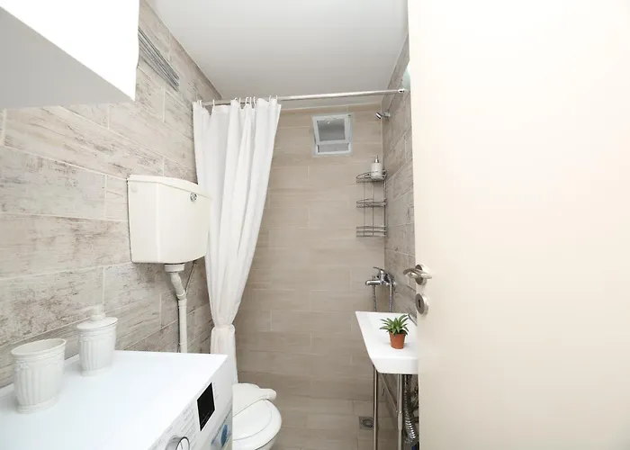 Katie's Blue House Apartment Volos